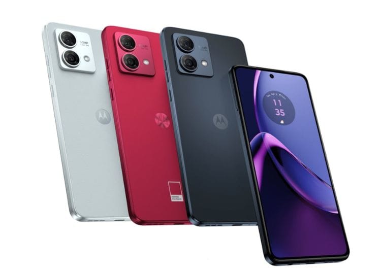 Moto G84